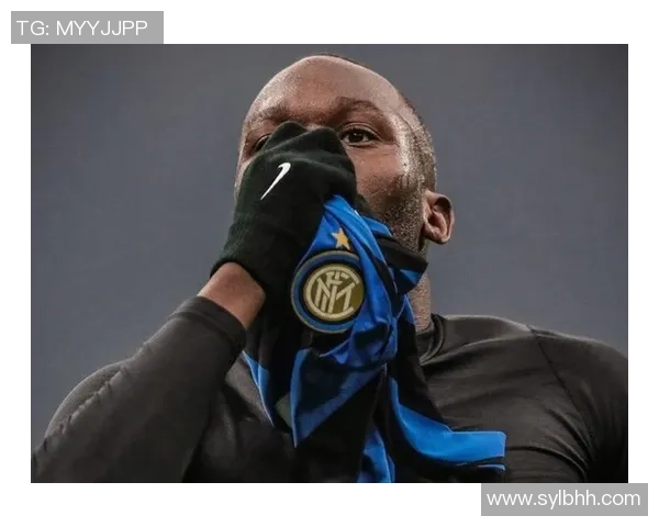 曼联与安德莱赫特激战正酣比分揭晓引发球迷热议